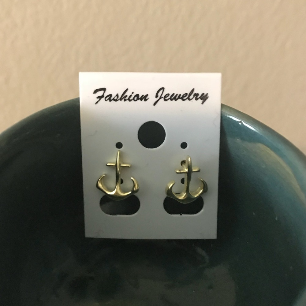Anchor Gold Stud Earrings